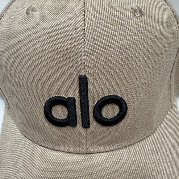Tan Baseball Cap - Picture 1 of 5